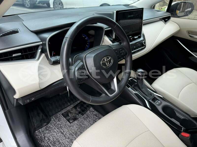 Big with watermark toyota altis hanoi can tho 49090