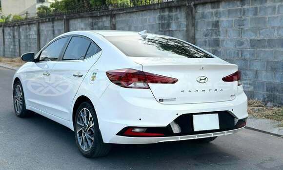 Buy Used Hyundai Elantra Car Buy Used Hyundai Elantra Car