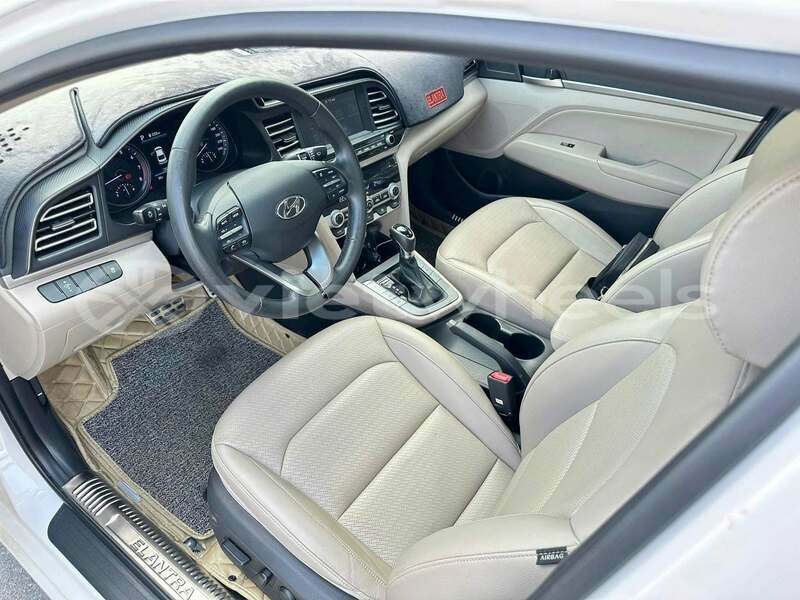Big with watermark hyundai elantra hanoi hue 49096