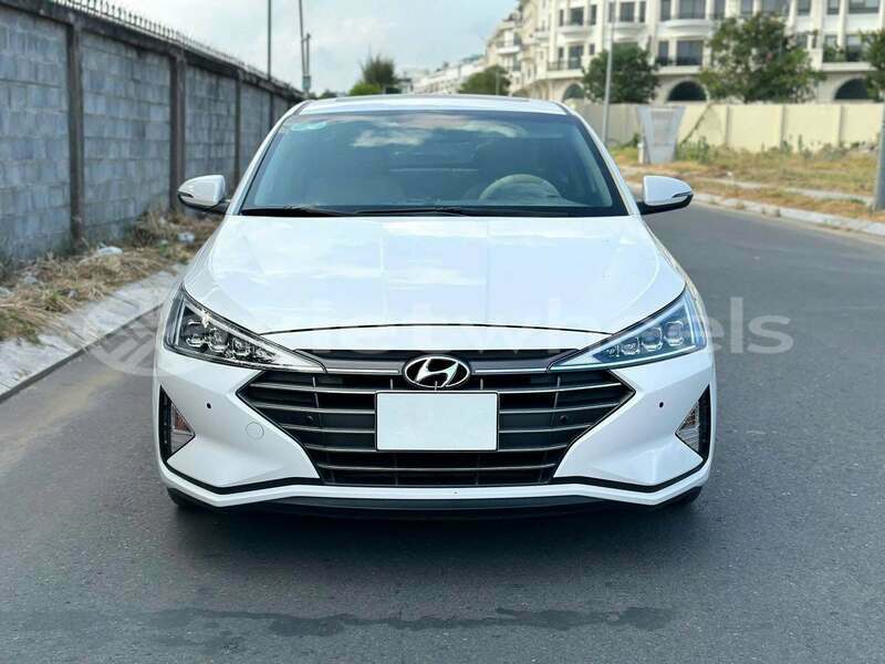 Big with watermark hyundai elantra hanoi hue 49096