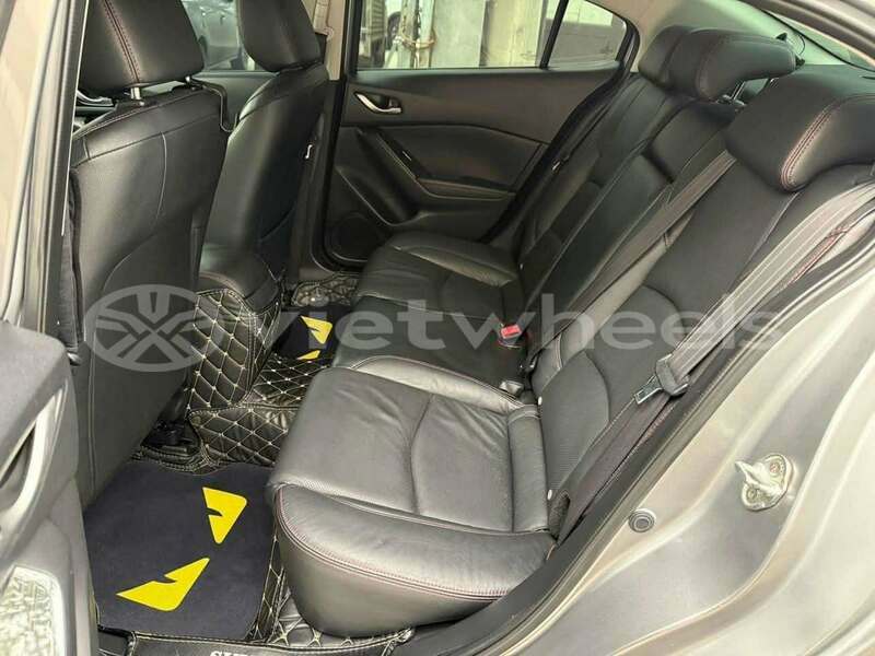 Big with watermark mazda 3 hanoi ha noi 49100