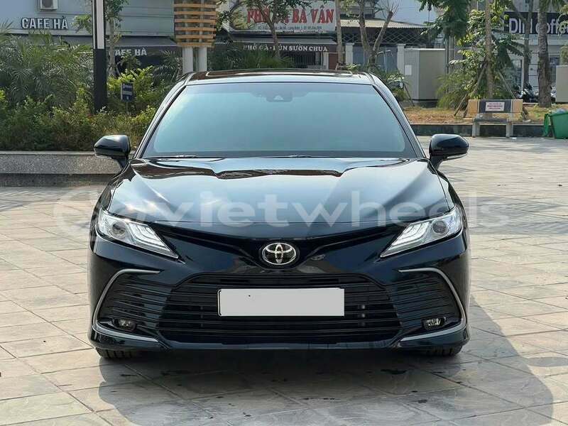 Big with watermark toyota camry hanoi hue 49114