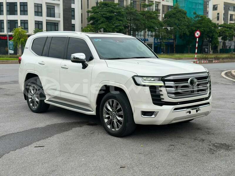 Big with watermark toyota land cruiser hanoi hue 49120