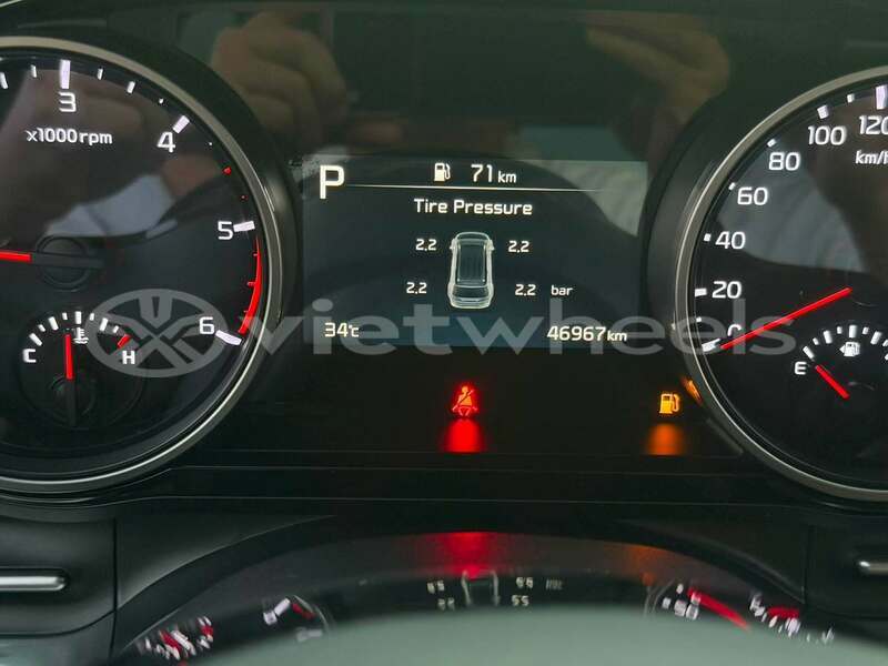 Big with watermark kia carnival none ha tinh 49123