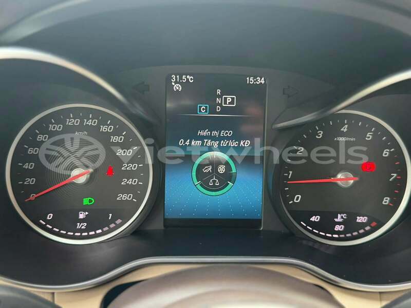 Big with watermark mercedes benz a class hanoi gia lai 49128