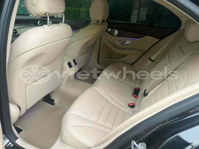 Big with watermark mercedes benz a class hanoi gia lai 49128