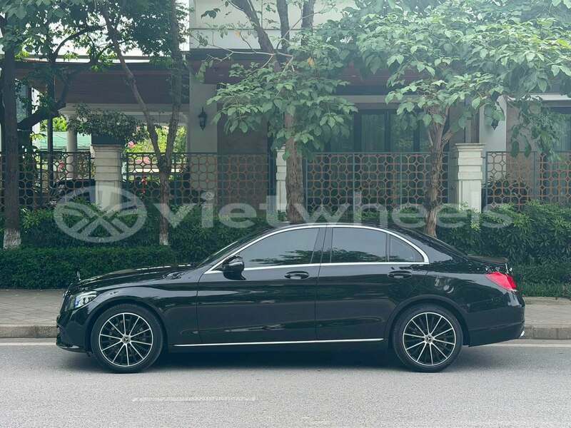 Big with watermark mercedes benz a class hanoi gia lai 49128