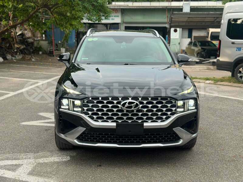 Big with watermark hyundai santa fe hanoi hue 49129