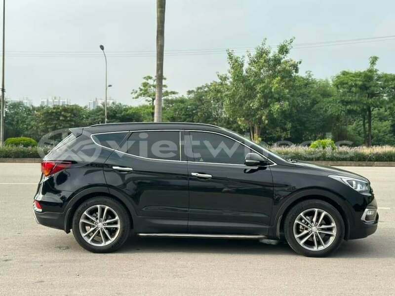 Big with watermark hyundai santa fe hanoi hue 49133
