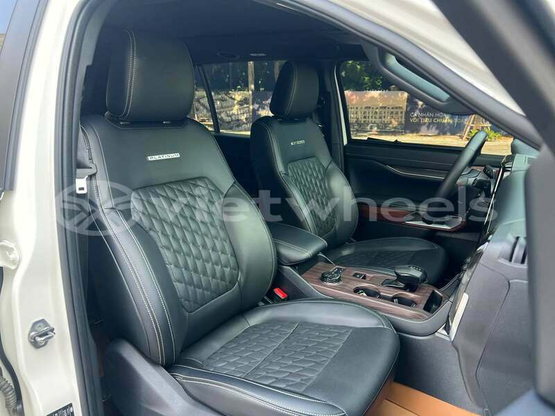 Big with watermark ford everest hanoi can tho 49144