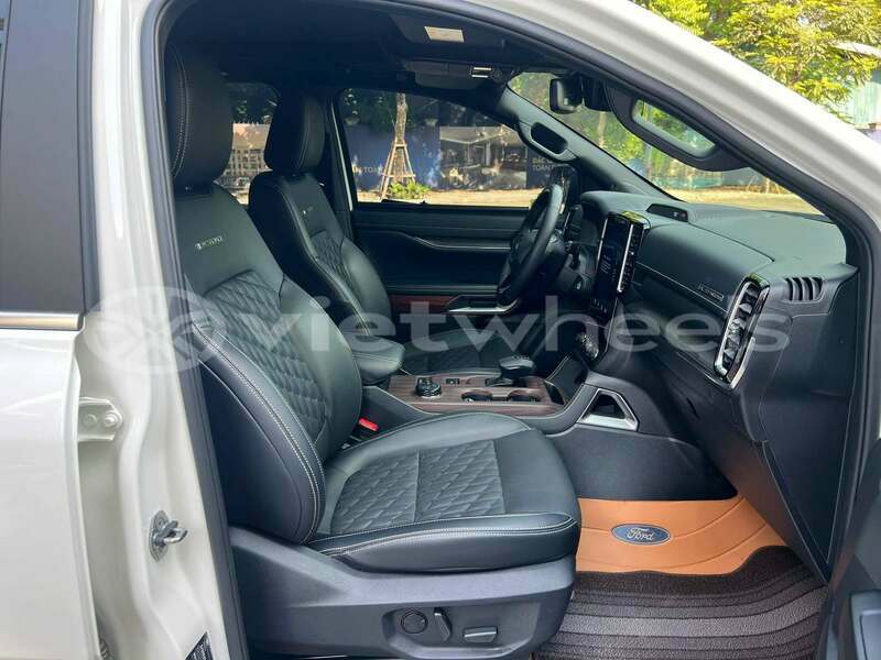 Big with watermark ford everest hanoi can tho 49144