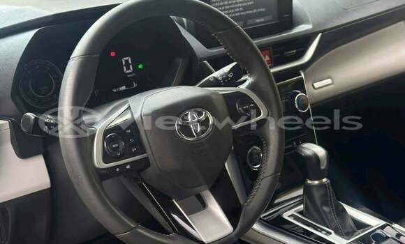 Mua Đã sử dụng Toyota VELOZ Xe ô tô Mua Đã sử dụng Toyota VELOZ Xe ô tô