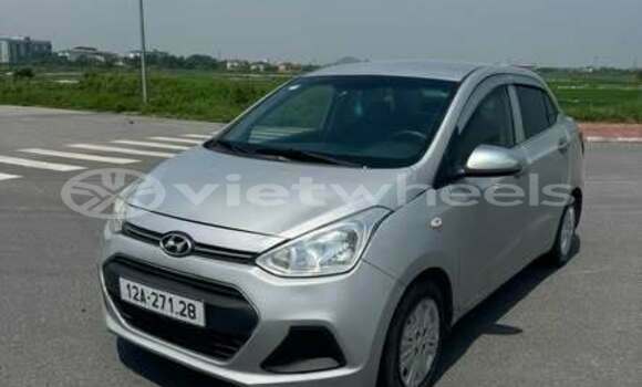 Mua Đã sử dụng Toyota AVANZA AT Xe ô tô Mua Đã sử dụng Toyota AVANZA AT Xe ô tô