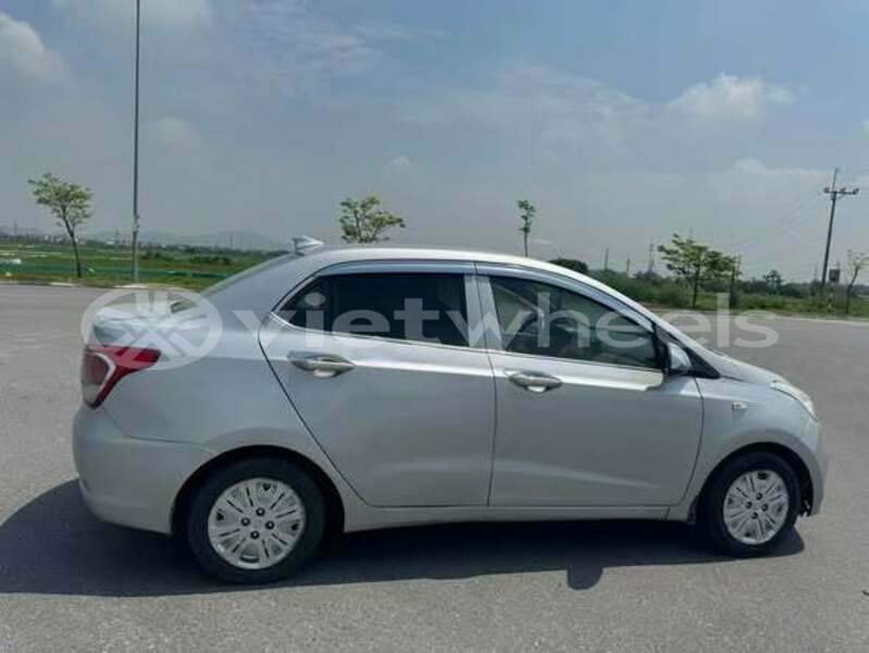 Big with watermark toyota avanza at ca mau ca mau 49156