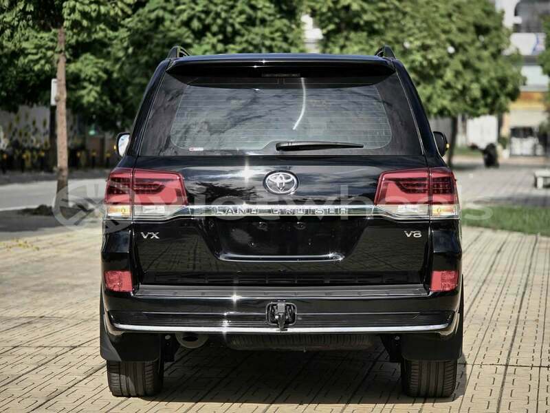 Big with watermark toyota land cruiser hanoi ha noi 49198