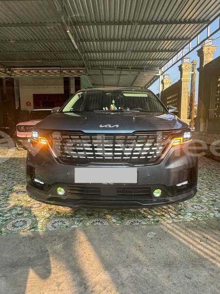 Big with watermark kia carnival hanoi hue 49232