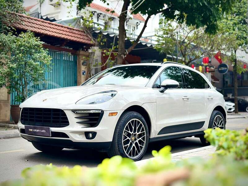 Big with watermark porsche macan hanoi can tho 49237