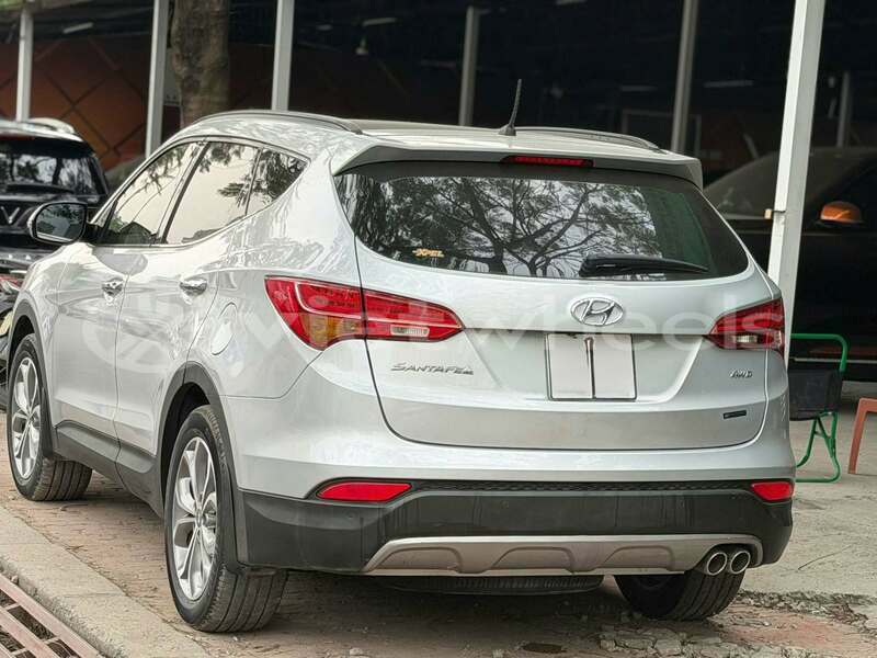 Big with watermark hyundai santa fe hanoi can tho 49241