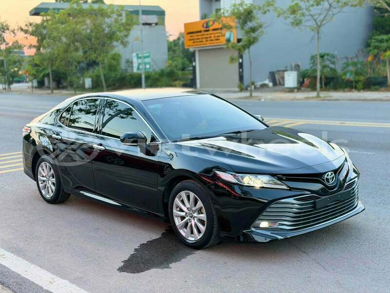 Big with watermark toyota camry hanoi can tho 49285