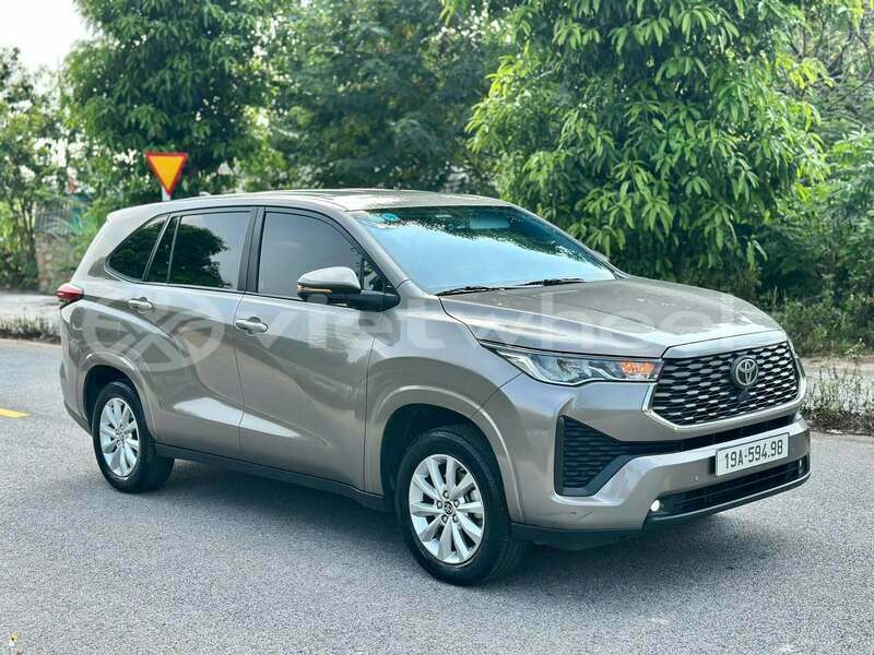 Big with watermark toyota innova none cao bang 49288