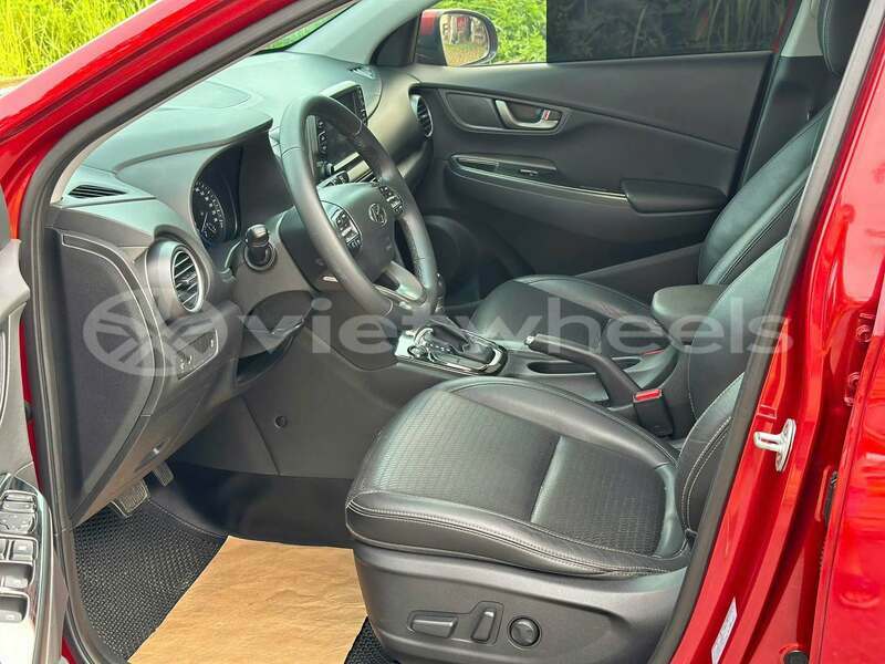 Big with watermark hyundai kona hanoi can tho 49310