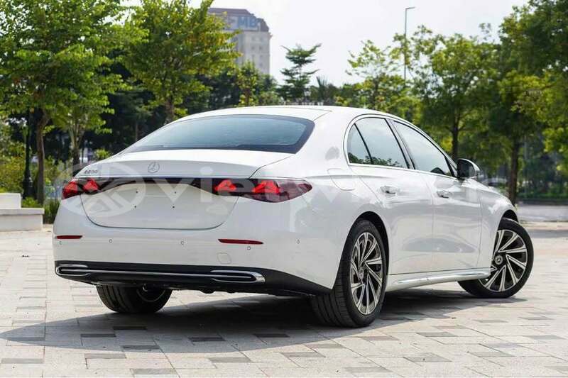 Big with watermark mercedes benz e class hanoi gia lai 49345