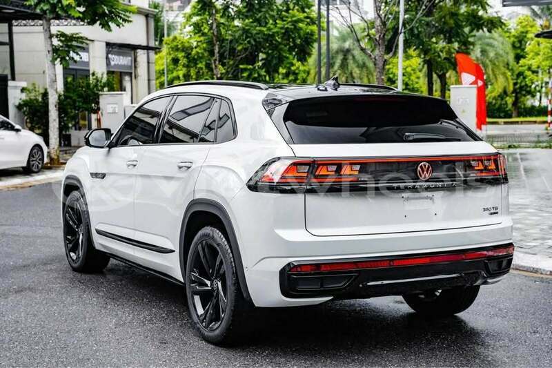 Big with watermark porsche taycan hanoi hue 49376