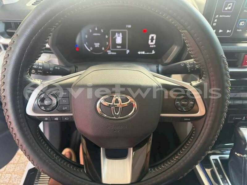 Big with watermark toyota veloz none cao bang 49381