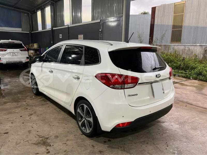 Big with watermark kia rondo hanoi gia lai 49386