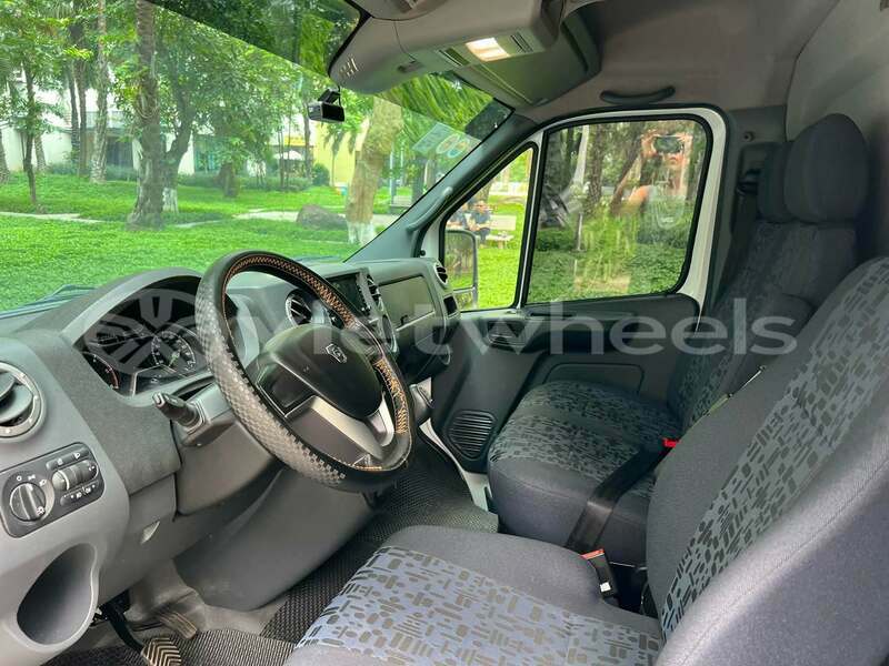 Big with watermark toyota sienna ca mau ca mau 49400
