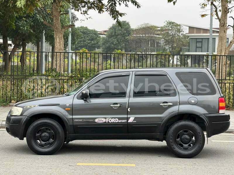 Big with watermark ford escape none cao bang 49406