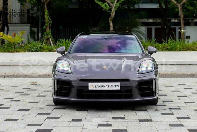 Big with watermark porsche panamera hanoi hue 49419