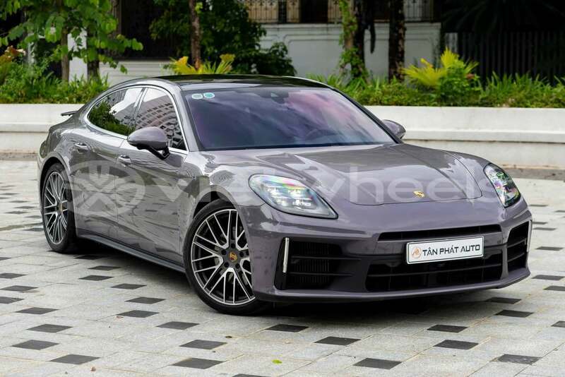 Big with watermark porsche panamera hanoi hue 49419