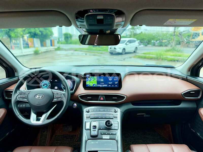 Big with watermark hyundai santa fe hanoi hue 49432