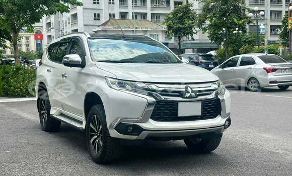 Buy Used Mitsubishi Pajero Car Buy Used Mitsubishi Pajero Car