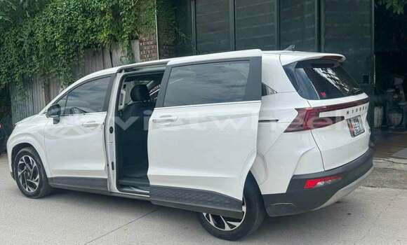Buy Used Hyundai Custin Car Buy Used Hyundai Custin Car