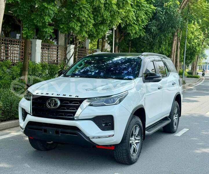 Big with watermark toyota fortuner hanoi hue 49455