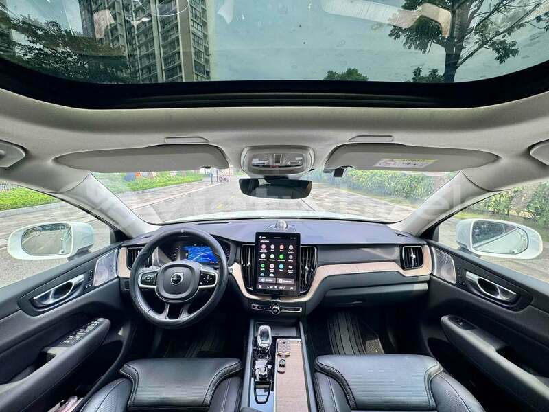 Big with watermark volvo xc60 hanoi can tho 49462