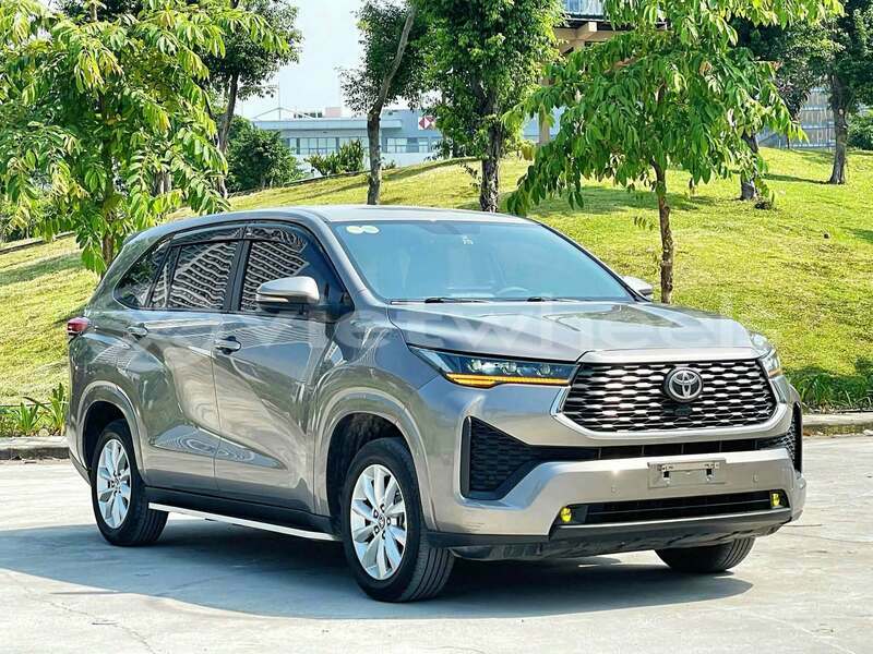 Big with watermark toyota innova hanoi hue 49465