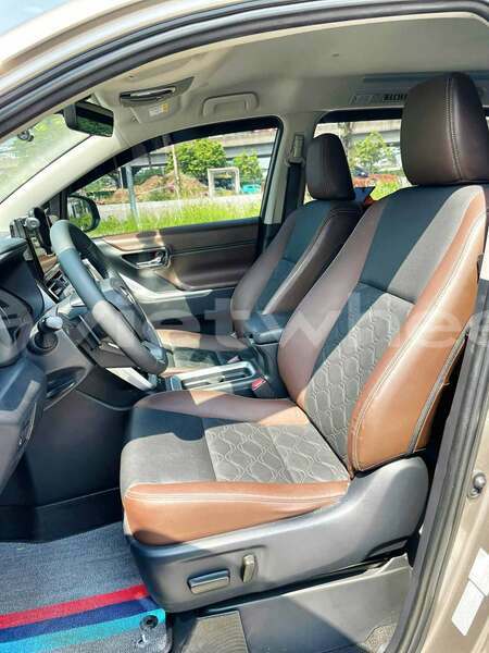 Big with watermark toyota innova hanoi hue 49465