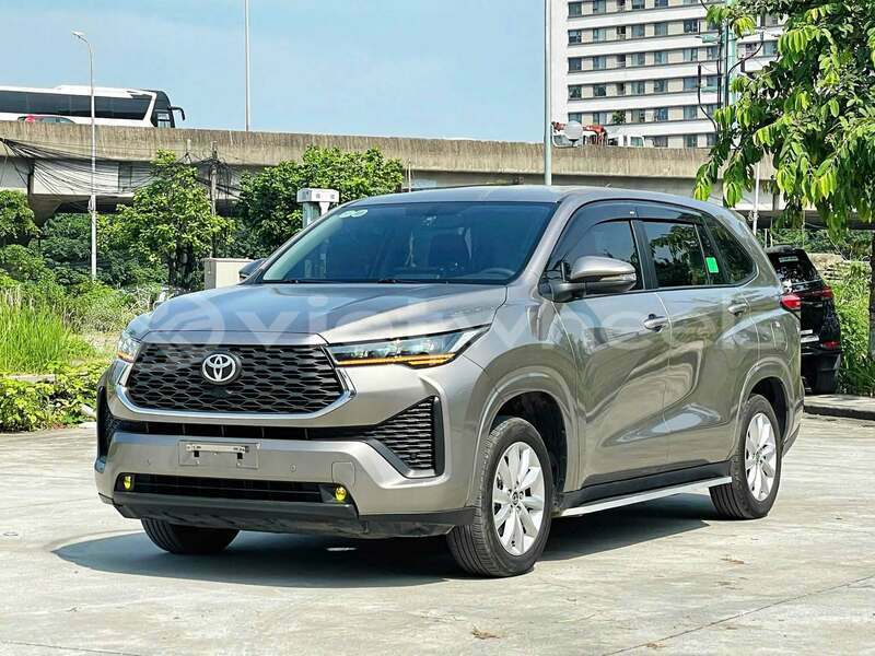 Big with watermark toyota innova hanoi hue 49465