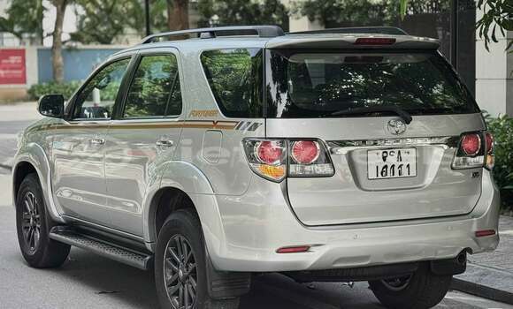 Mua Đã sử dụng Toyota Fortuner Xe ô tô Mua Đã sử dụng Toyota Fortuner Xe ô tô