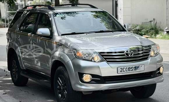 Mua Đã sử dụng Toyota Fortuner Xe ô tô Mua Đã sử dụng Toyota Fortuner Xe ô tô