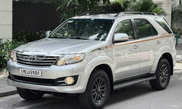 Mua Đã sử dụng Toyota Fortuner Xe ô tô Mua Đã sử dụng Toyota Fortuner Xe ô tô
