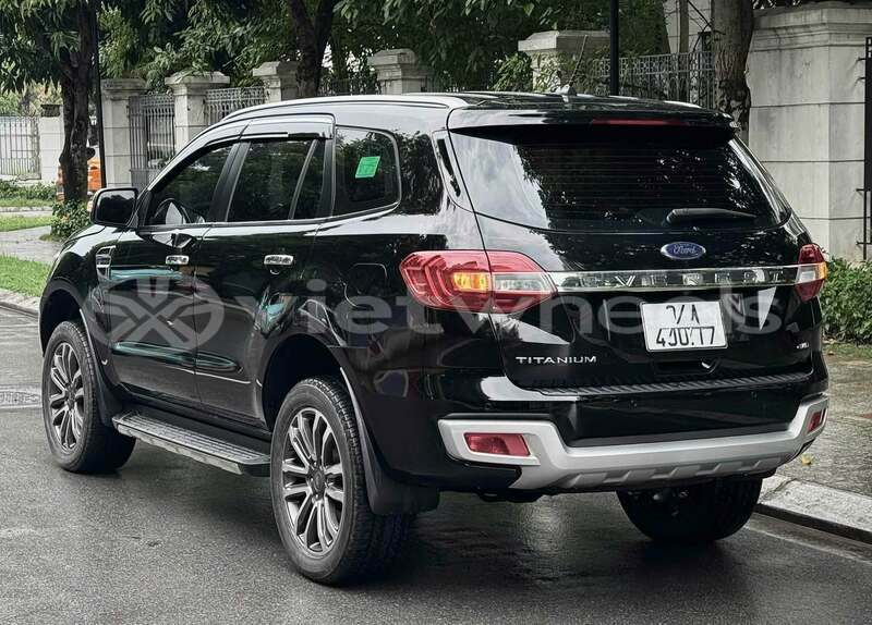 Big with watermark ford everest hanoi hue 49483