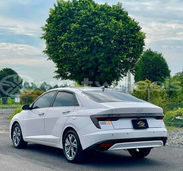 Big with watermark hyundai accent hanoi hue 49527