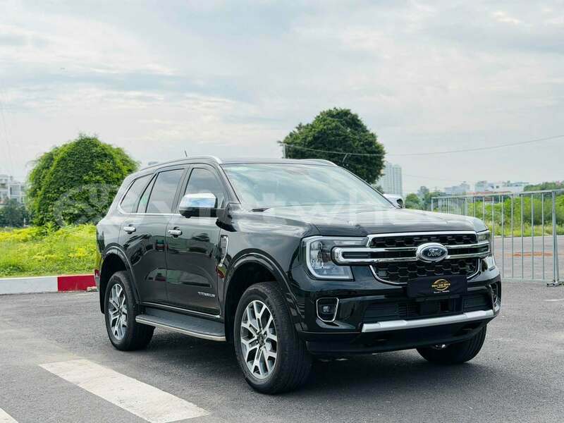 Big with watermark ford everest ca mau ca mau 49528