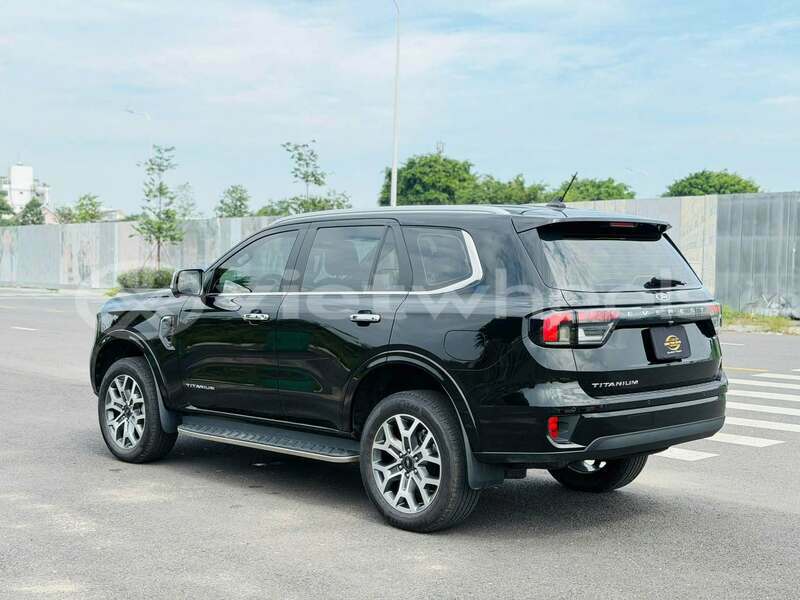 Big with watermark ford everest ca mau ca mau 49528