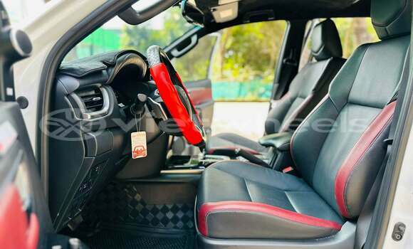 Mua Đã sử dụng Toyota Fortuner Xe ô tô Mua Đã sử dụng Toyota Fortuner Xe ô tô
