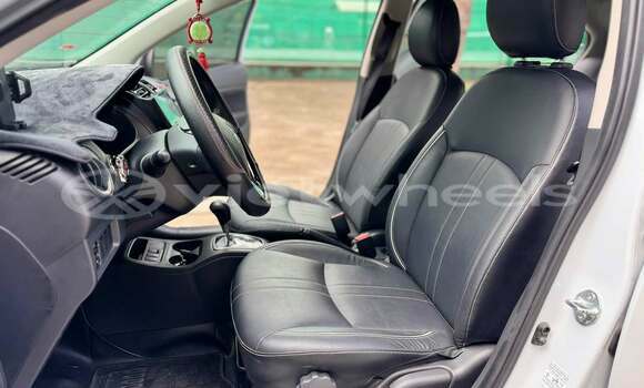 Mua Đã sử dụng Mitsubishi Attrage Xe ô tô Mua Đã sử dụng Mitsubishi Attrage Xe ô tô